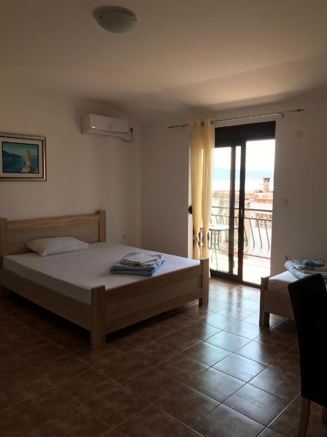 Julija 1 Apartman Igalo Kültér fotó