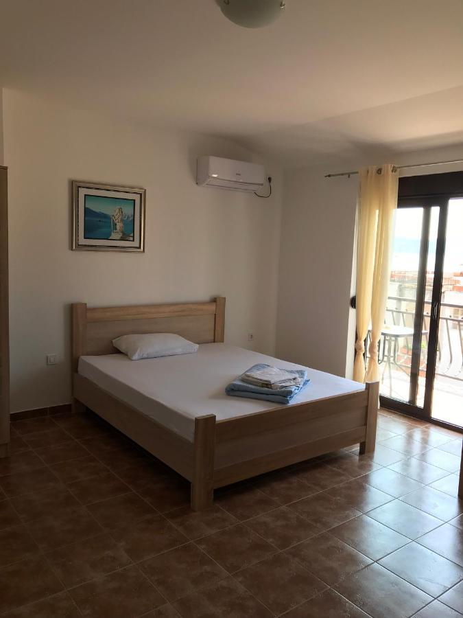 Julija 1 Apartman Igalo Kültér fotó