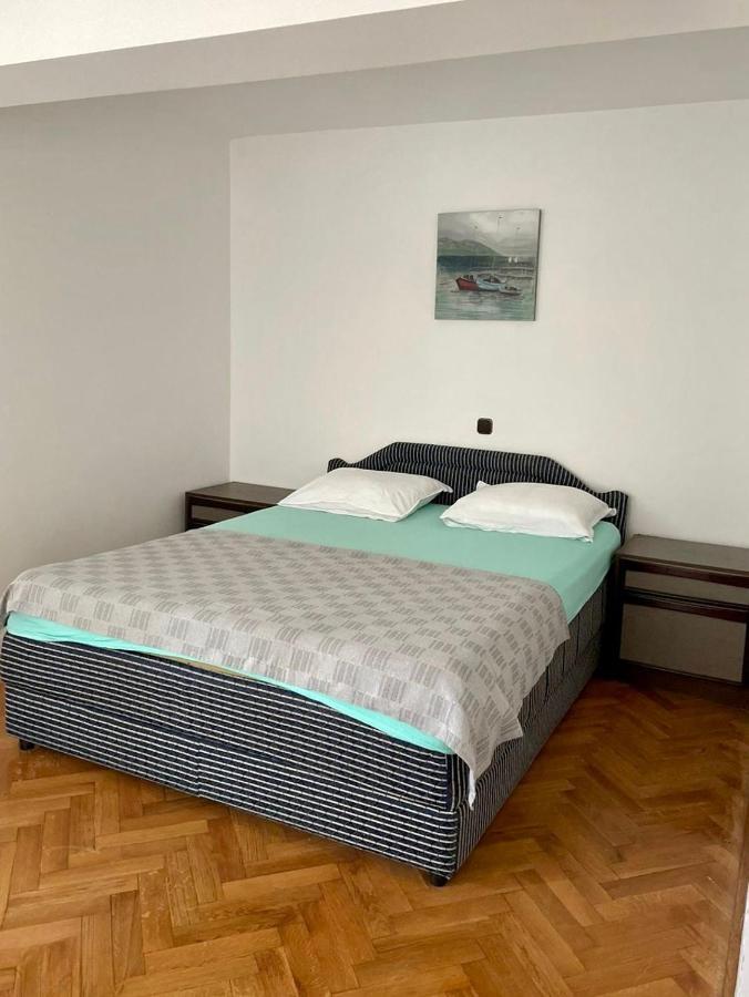 Julija 1 Apartman Igalo Kültér fotó