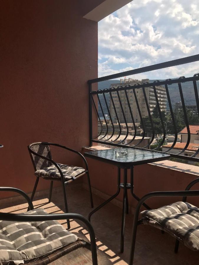 Julija 1 Apartman Igalo Kültér fotó